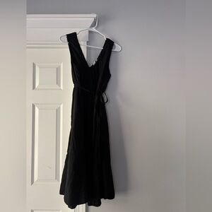 Gap linen black dress, size Medium
